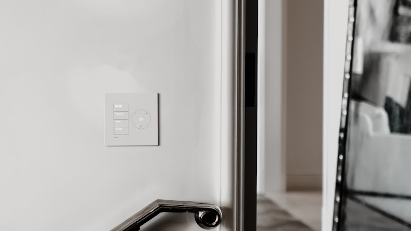 Lutron Josh.ai-ready wallplate